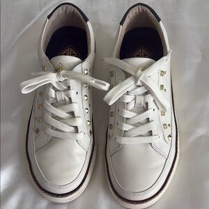 Chic White Sneakers with Gold Studs‎ size 8, medium